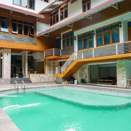 Oyo 1209 Tirtasari Nice Guesthouse Bandung Bagian luar foto