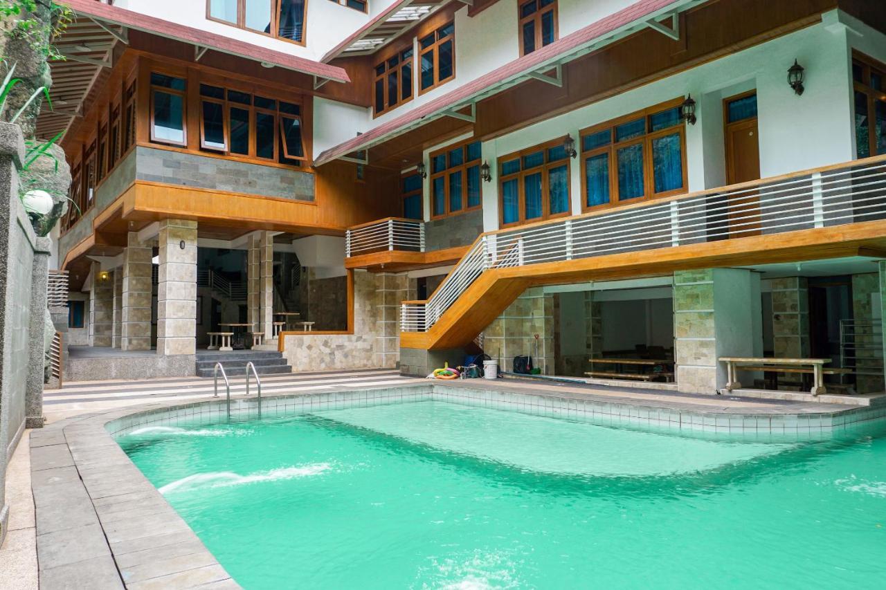 Oyo 1209 Tirtasari Nice Guesthouse Bandung Bagian luar foto