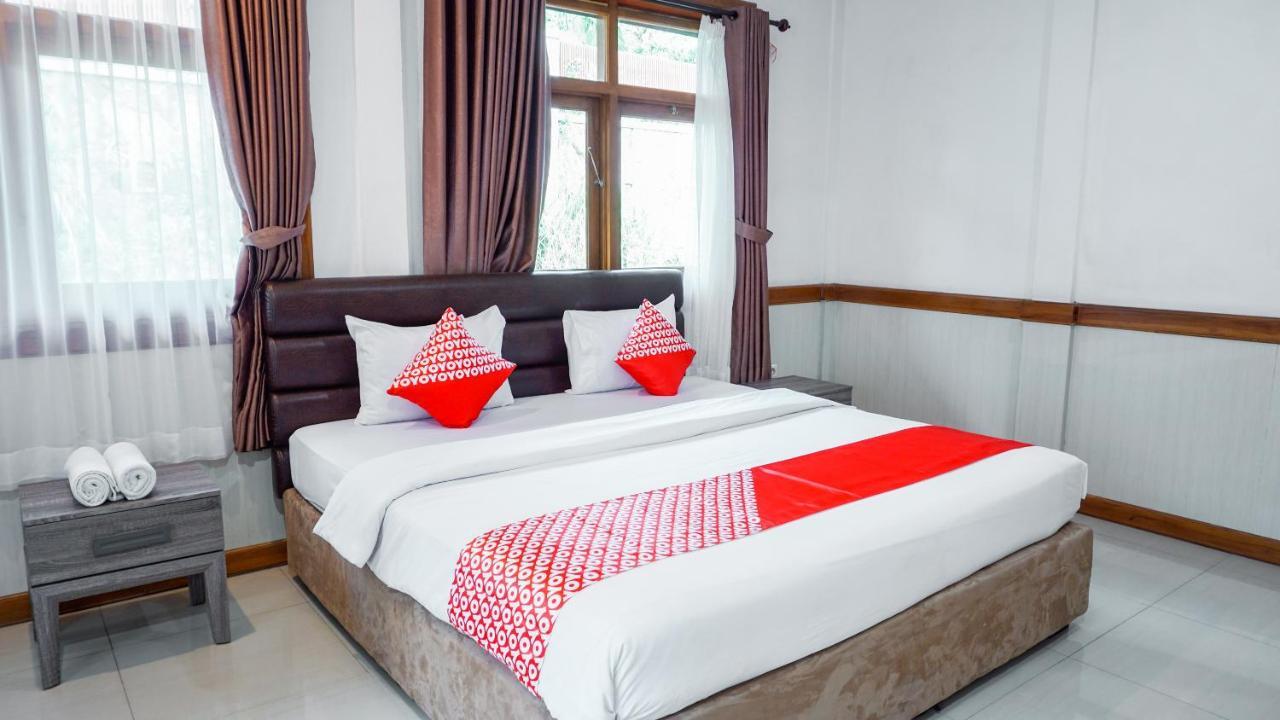 Oyo 1209 Tirtasari Nice Guesthouse Bandung Bagian luar foto