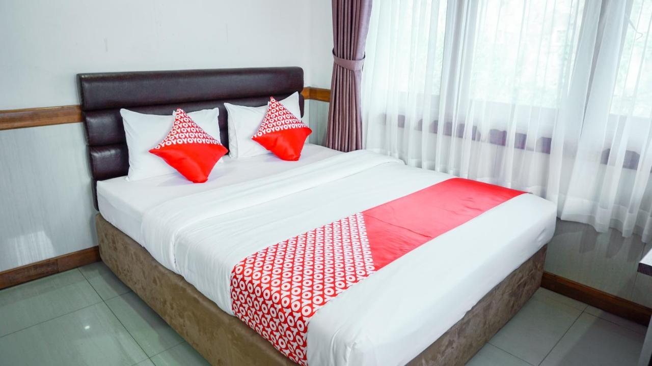 Oyo 1209 Tirtasari Nice Guesthouse Bandung Bagian luar foto