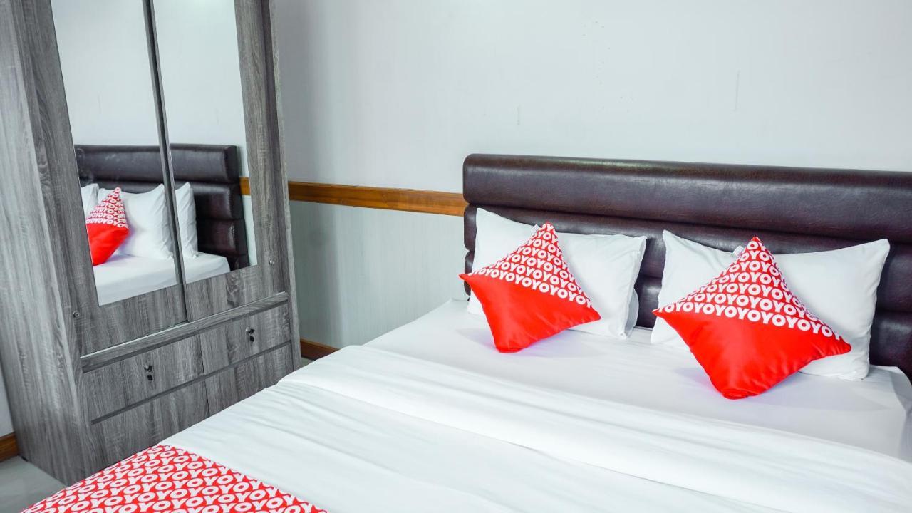 Oyo 1209 Tirtasari Nice Guesthouse Bandung Bagian luar foto