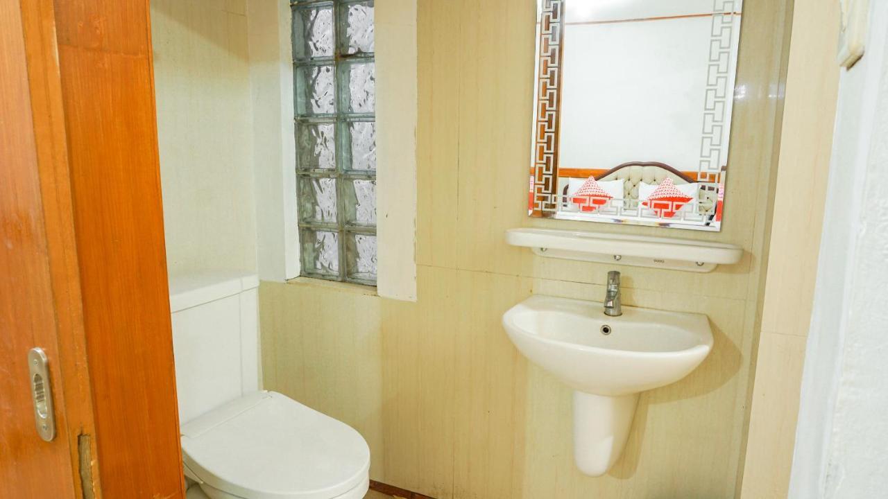 Oyo 1209 Tirtasari Nice Guesthouse Bandung Bagian luar foto