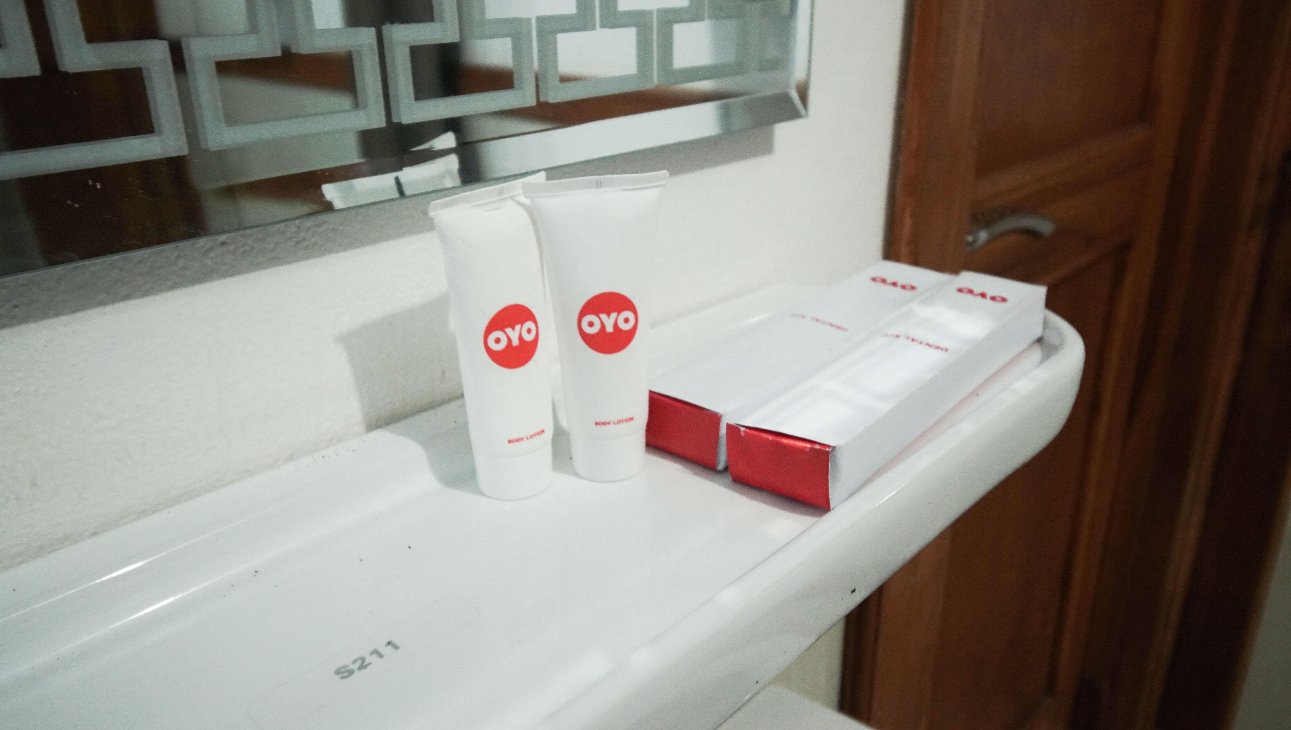 Oyo 1209 Tirtasari Nice Guesthouse Bandung Bagian luar foto