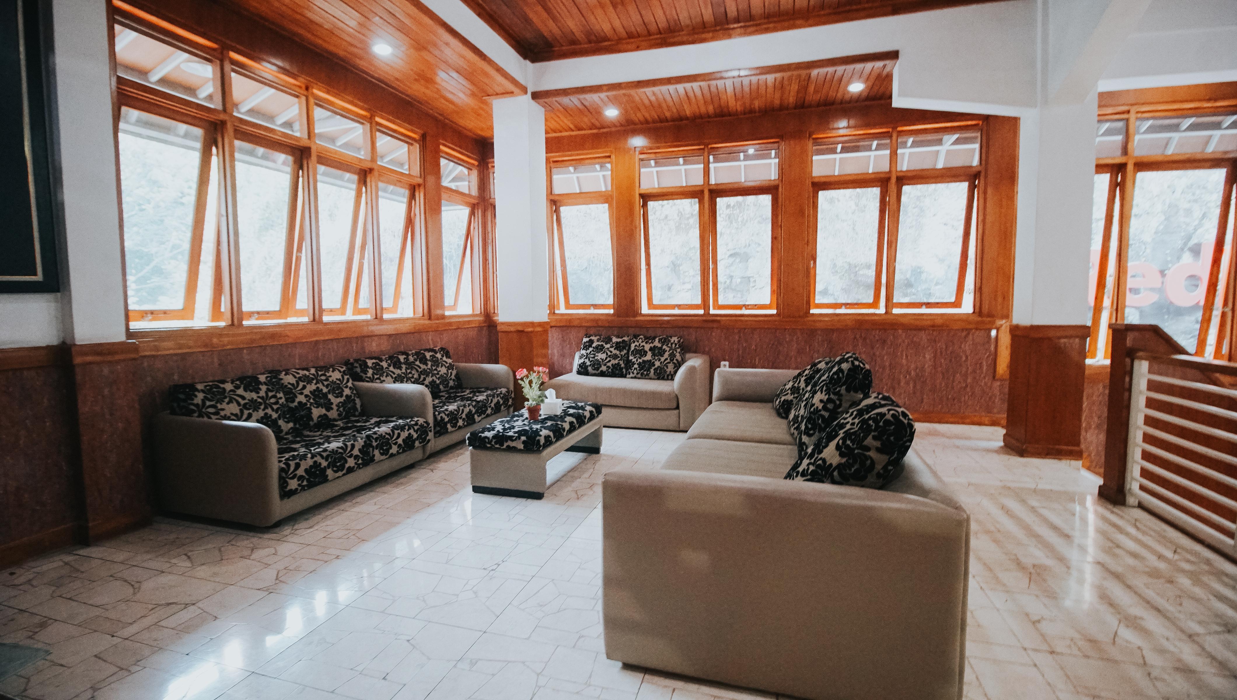 Oyo 1209 Tirtasari Nice Guesthouse Bandung Bagian luar foto